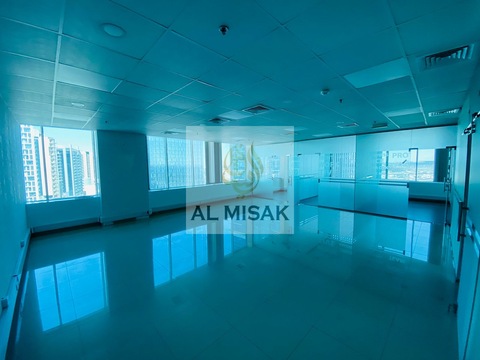 Generous Space Expansive - Intermediate Level -office With Partitions