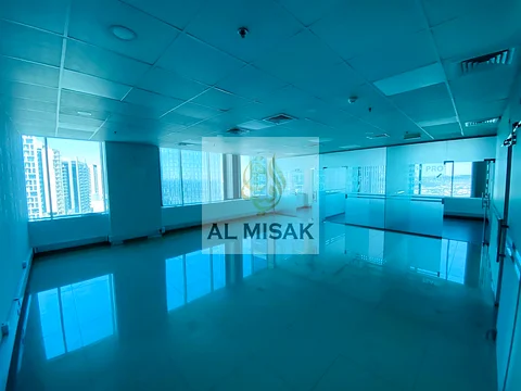 Generous Space Expansive - Intermediate Level -office With Partitions