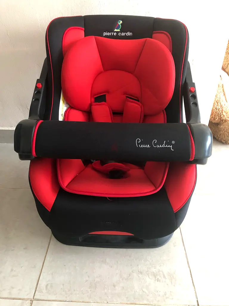 car seat pierre cardin