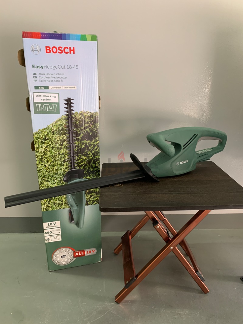 TAILLE HAIE ELECTRIQUE EASYHEDGE CUT 45 BOSCH