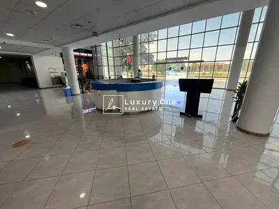 Prime Location | Vacant | Fitted | Spacious Layout