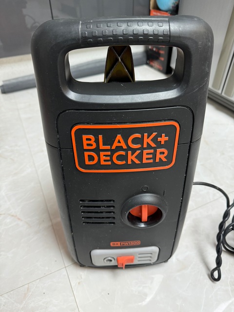 Black and Decker PW1300 - Pressure Washer Type 1 