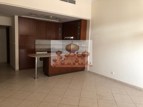 Lavish Studio Flat With Balcony For Rent In Courtyard Uptown Mirdif