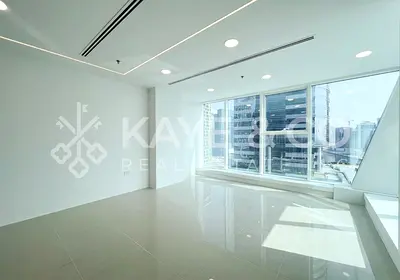 Canal View | Fitted | Low Floor | Unfurnished