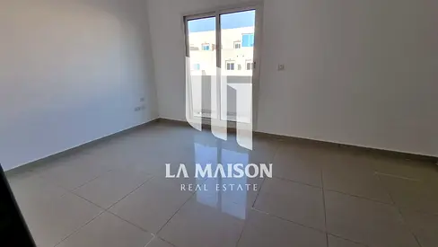 Hot Deal Family Villa| Vacant|