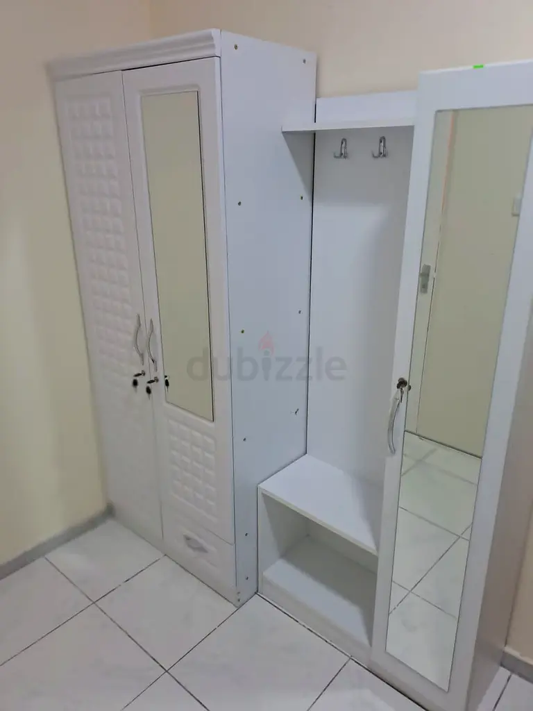 Apartment/Flat for Rent Room with Partition Dubai