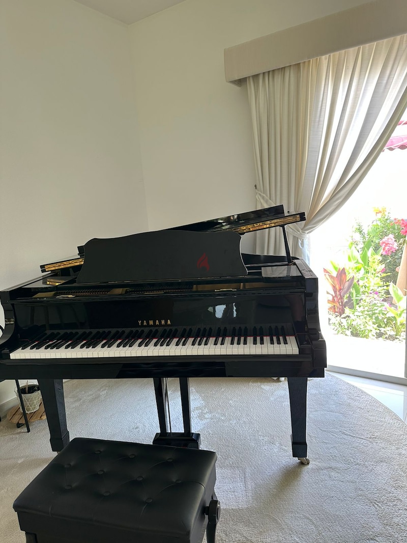 Yamaha Baby Grand Piano | dubizzle