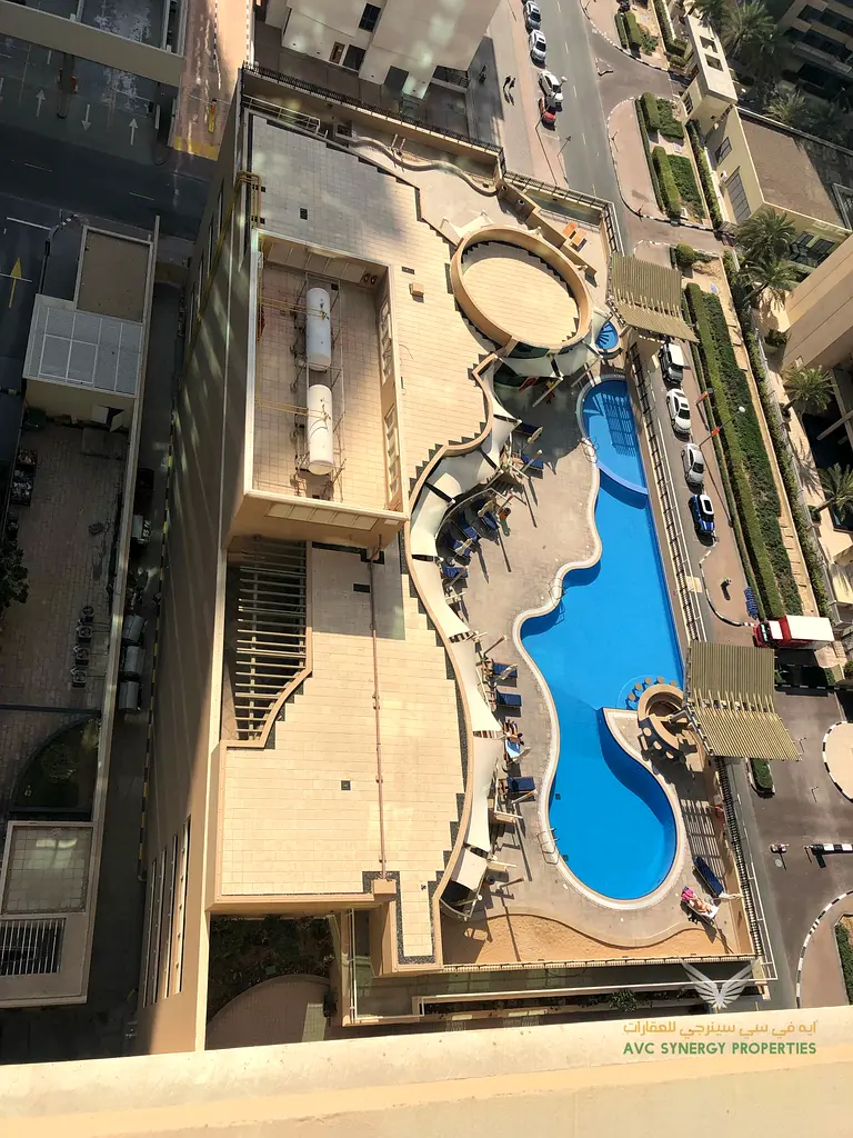 Apartment Spacious 3 BHK + Maids Room in Marina Mansions Prime Location NEAR METRO NO