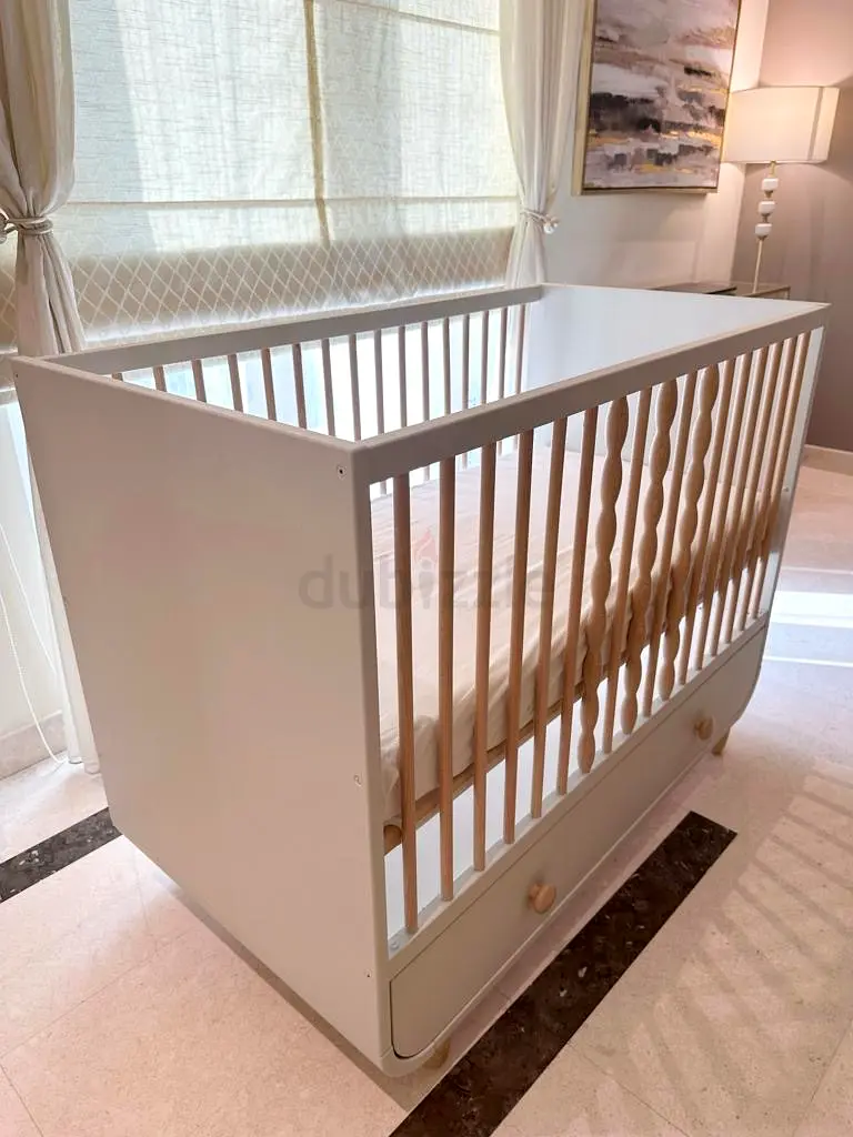 IKEA MYLLRA Baby Cot with drawer
