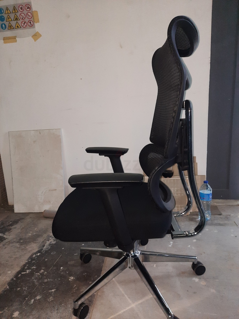 Medicated outlet office chair