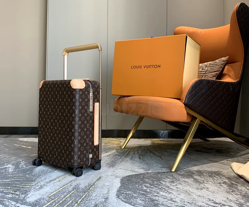 Louis Vuitton Horizon 50 Luggage Travel Monogram Canvas63233128698369111