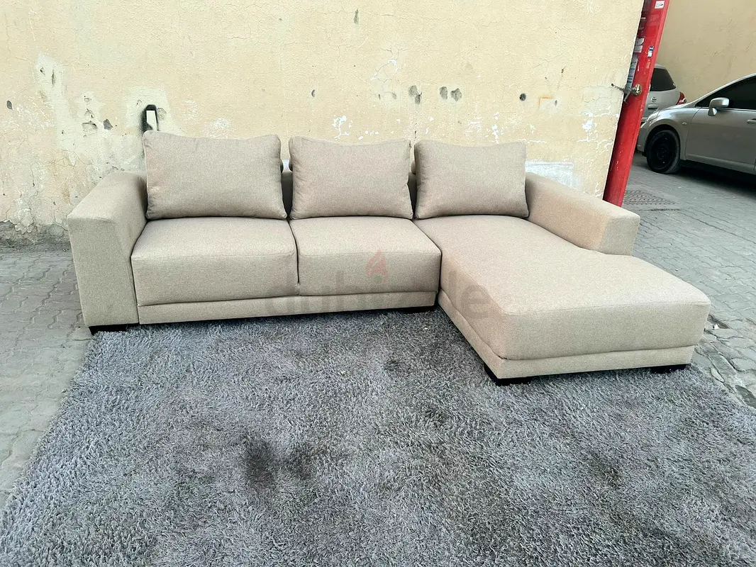 Selling L shape Sofa from United Furniture