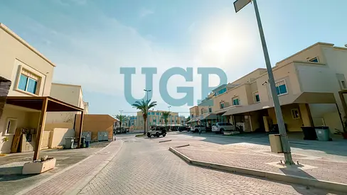 Single Row| Vibrant Layout| Study| Prime Location