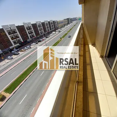 Lavish Apartment 2 Bedroom Hall With Balcony On The Road Building