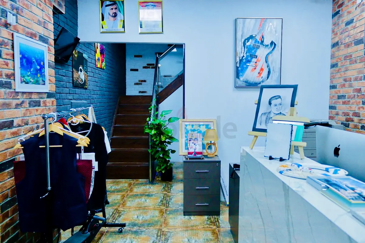 Spacious photography Studio in Bur Dubai for sale