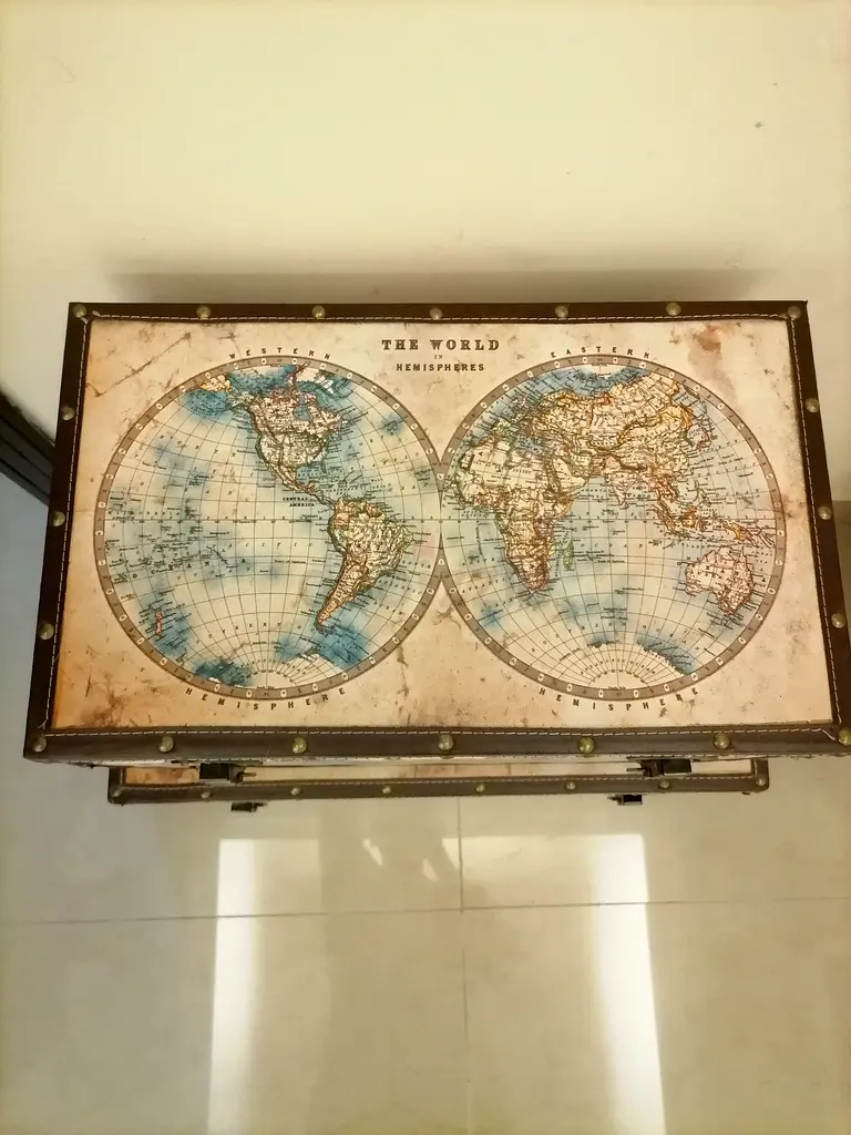 Storage box world map