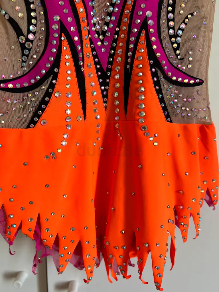 Rhythmic gymnastics competition leotard size for height 135148 cm