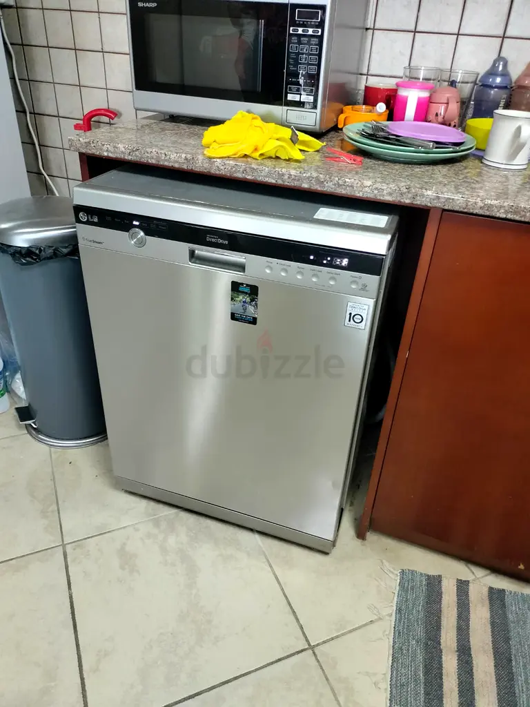 LG 3 Racks Freestanding Dishwasher Inverter Direct Drive Color Silver