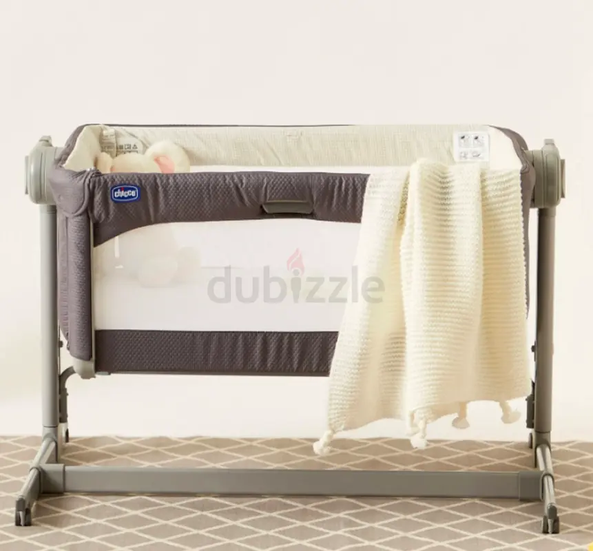 Baby Crib (Chicco)
