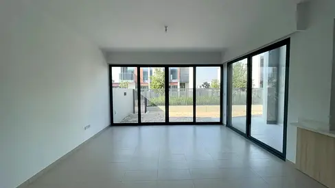 Luxury 3 Bedroom Townhouse | Single Row Unit | Ready To Move