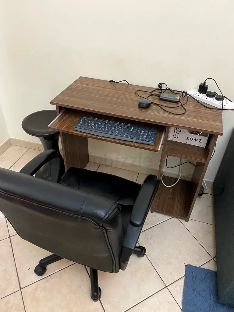Office table and chair for sale