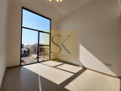 High Quality Finishing Prime Location 2bhk With Made Room