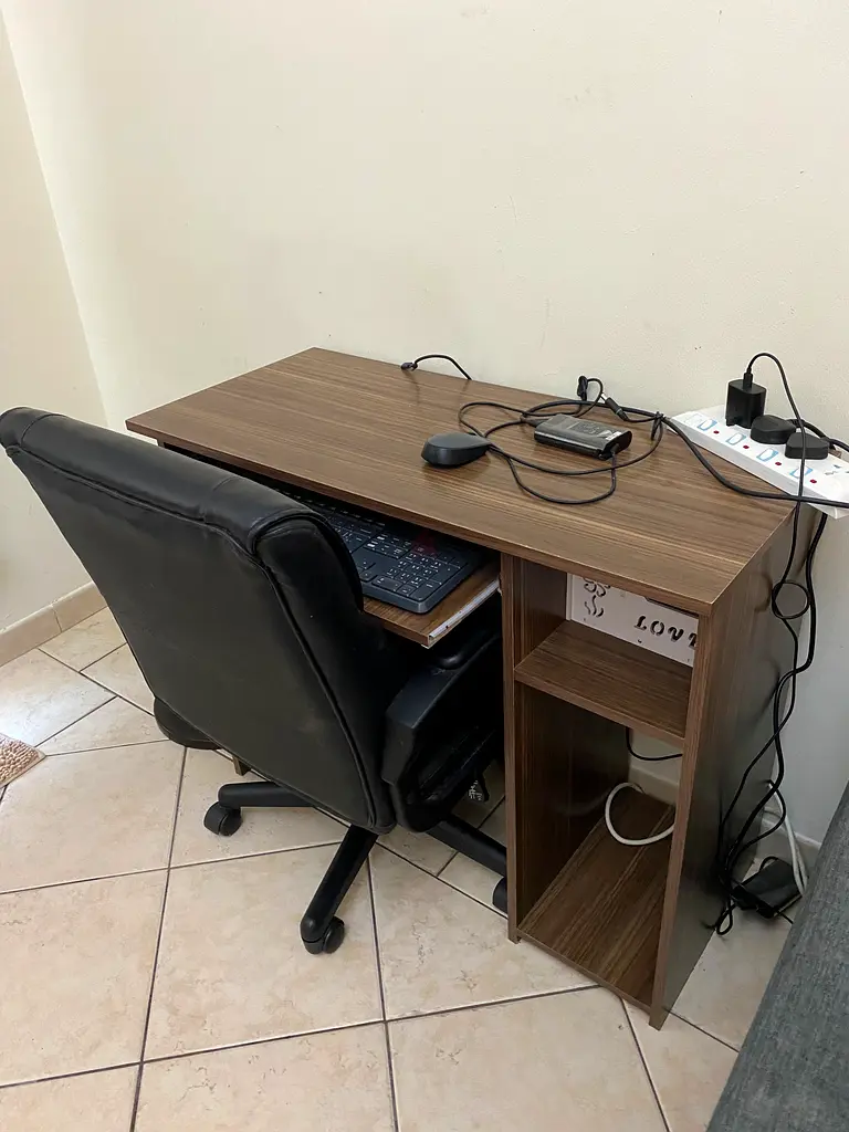 Office table and chair for sale