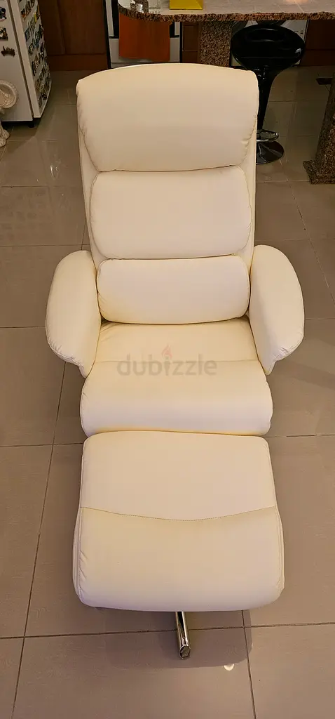 Recliner in excellent condition