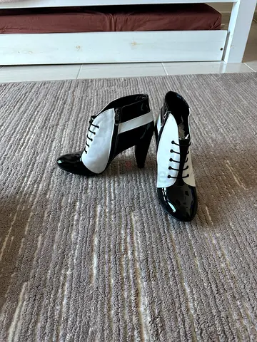 Ankle boots size 40