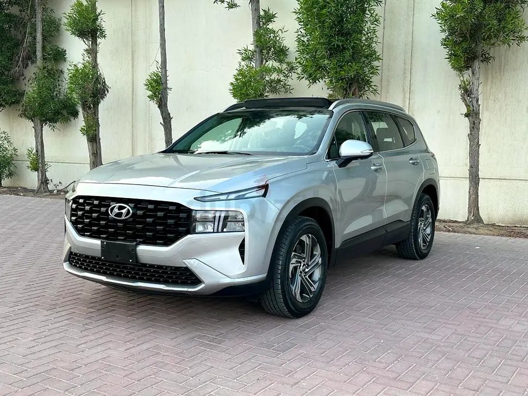 HYUNDAI SANTA FE GLS - GCC SPECS - UNDER WARRANTY - ACCIDENT FREE ...