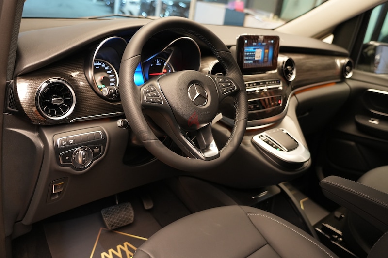 Mercedes-Benz Viano V 220D | 2024 GCC 0km | Diesel | 360-View | Leather ...