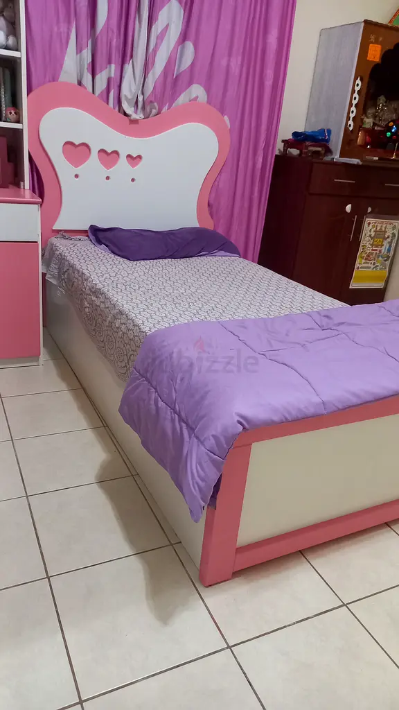 Girl bed single and study table for sale