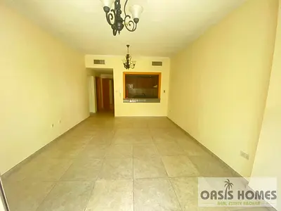 /semi Close Kitchen /prime Location /2 Baths