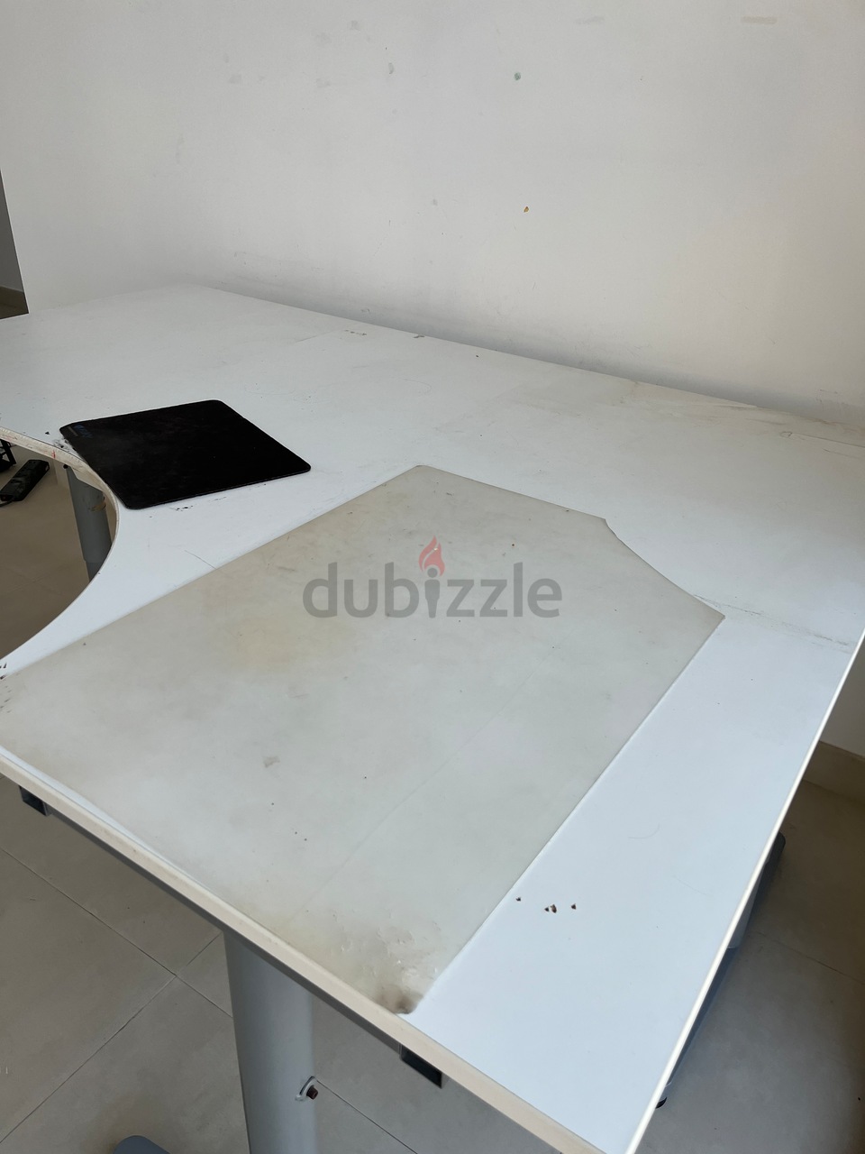 IKEA Corner Desk Dubizzle   B3ff8fb53eaf428b9c3bee695eabbe97  