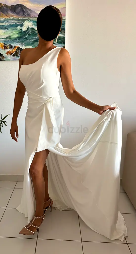 Beautiful Wedding Dress (Unused)