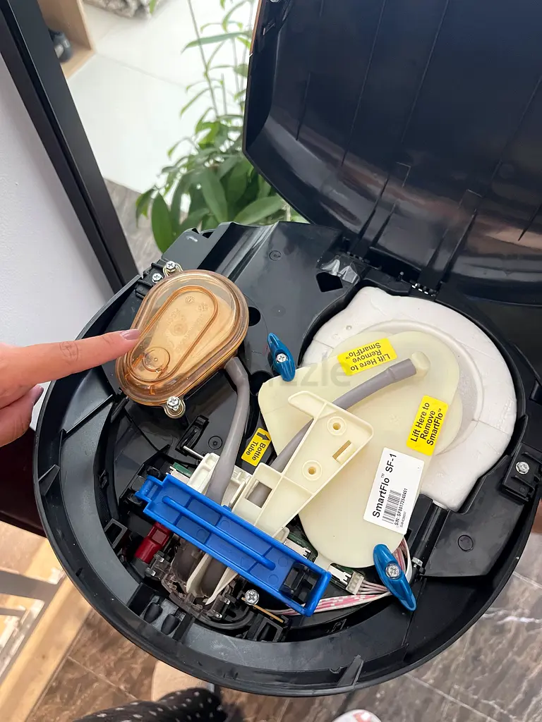 Crystal mountain Water dispenser