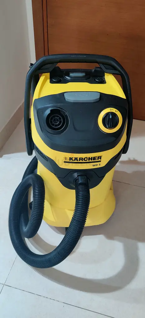 Karcher WD5 Vacuum Cleaner for Sale