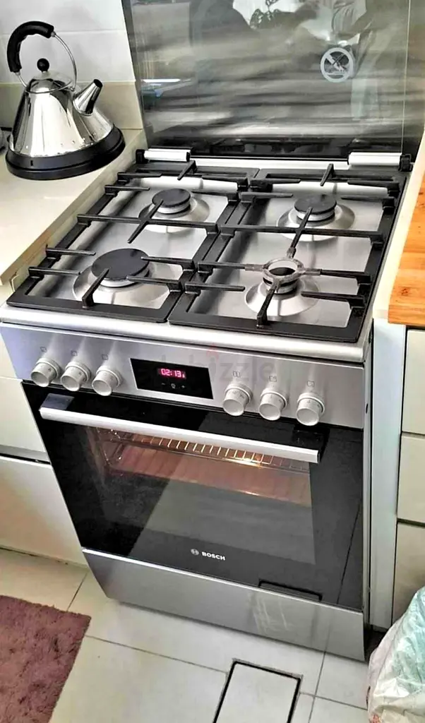 Bosch letest model 4 burner top gas oven electric cooking Range