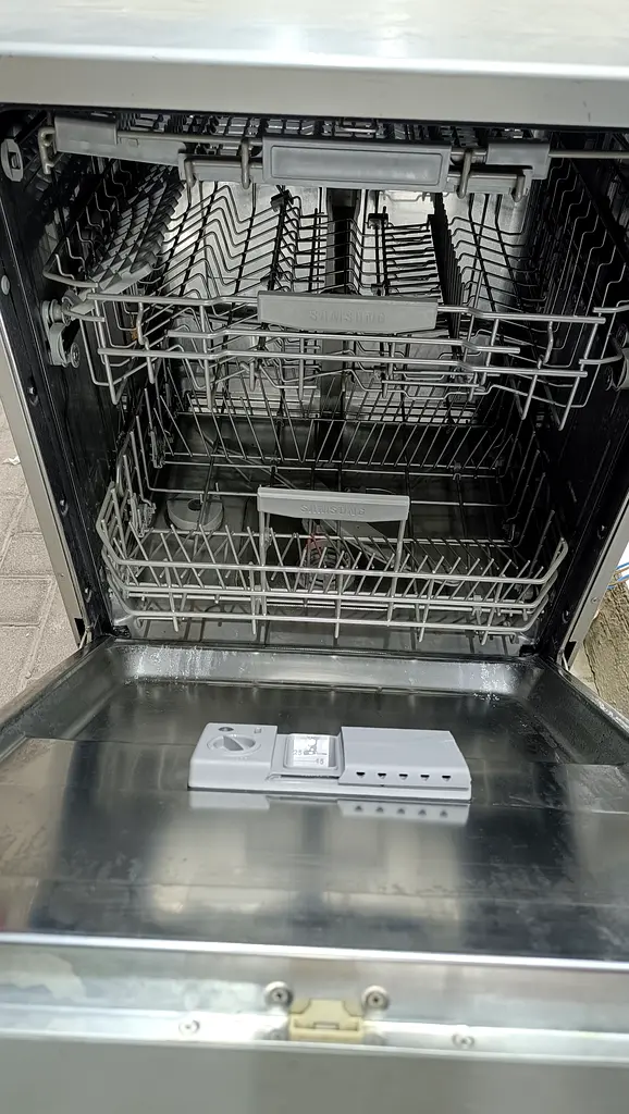 Dishwasher for sale