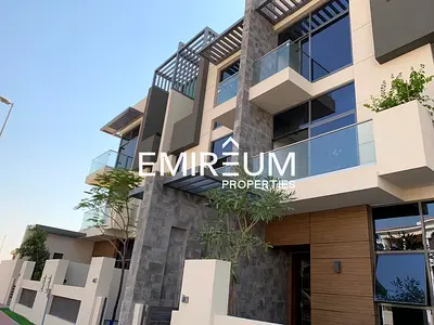 Bright|| Spacious|| Great Deal