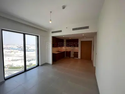 Brand New | Chiller Free | Mid Floor | Beach Access