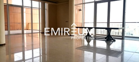Penthouse | Huge Terrace Balconies | Sea View | Skyline View | Well Maintained Spacious