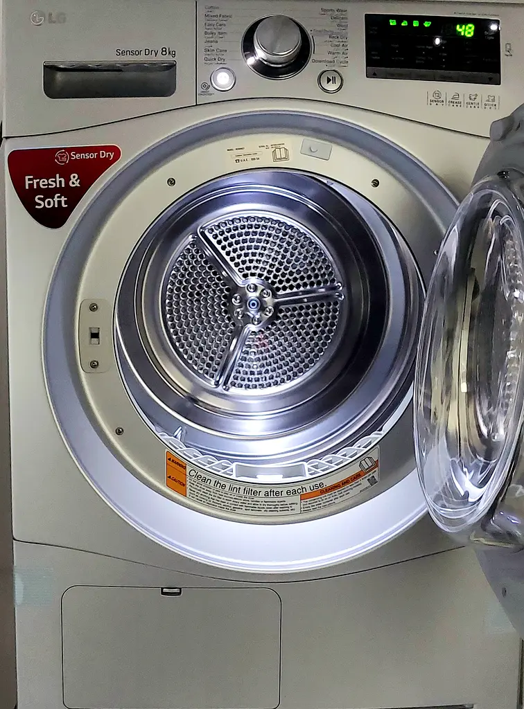 .LG Sensor Dryer 8 kg