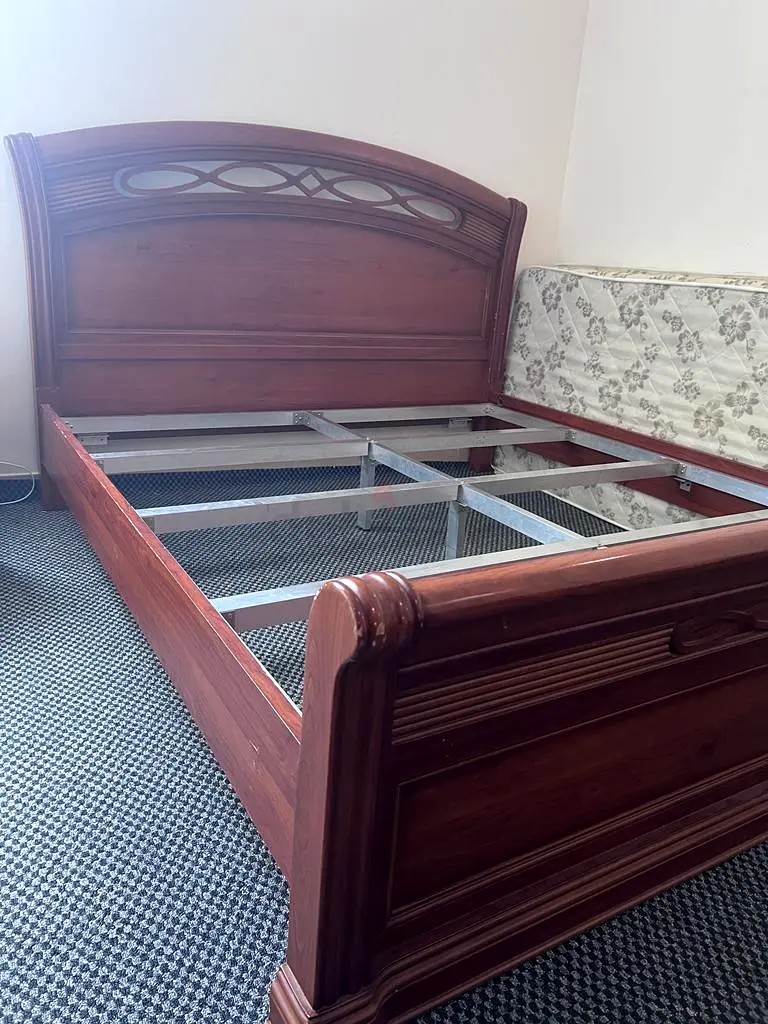 King Size Bed For Sale