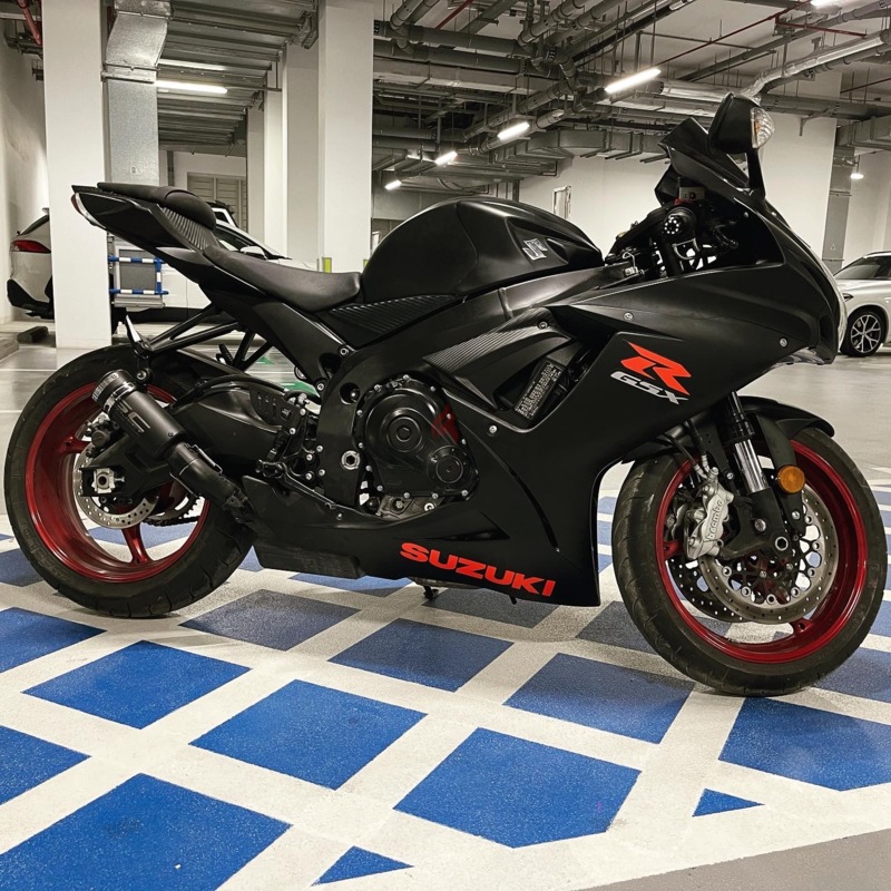 Suzuki GSXR 600 (low mileage)