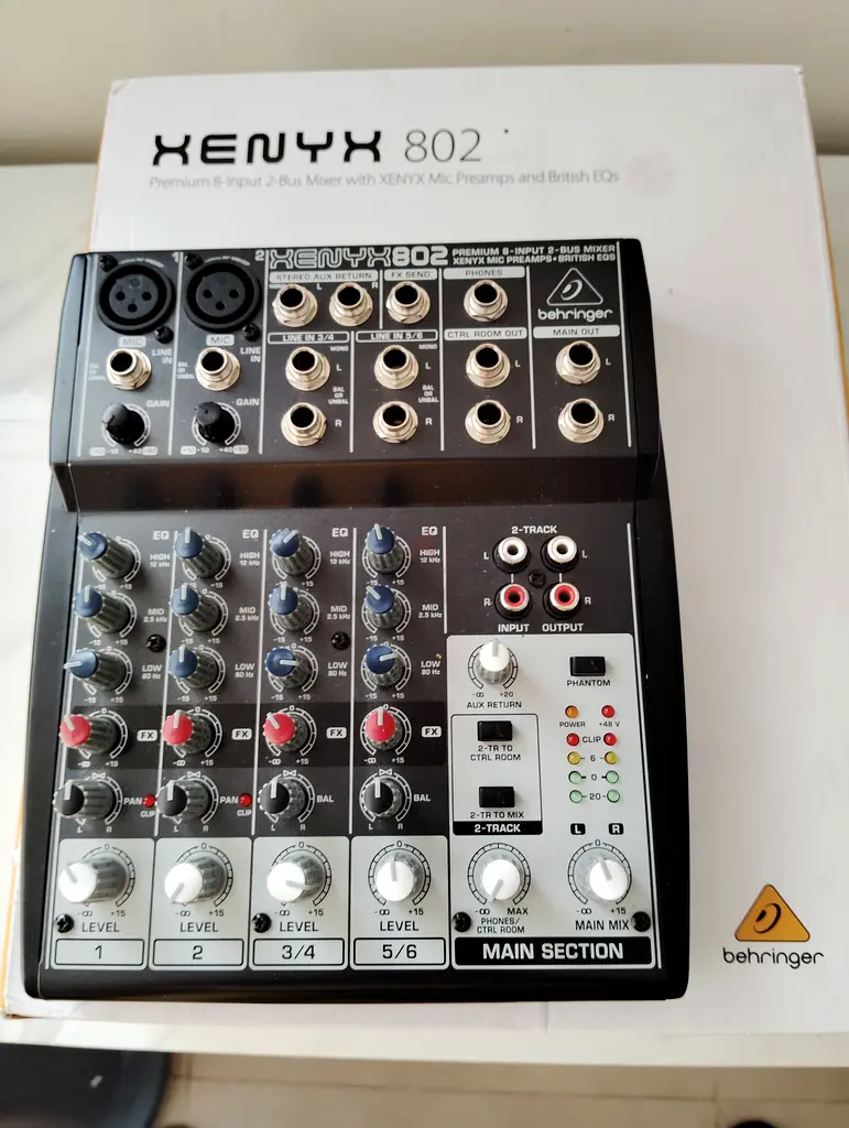 Behringer mixer