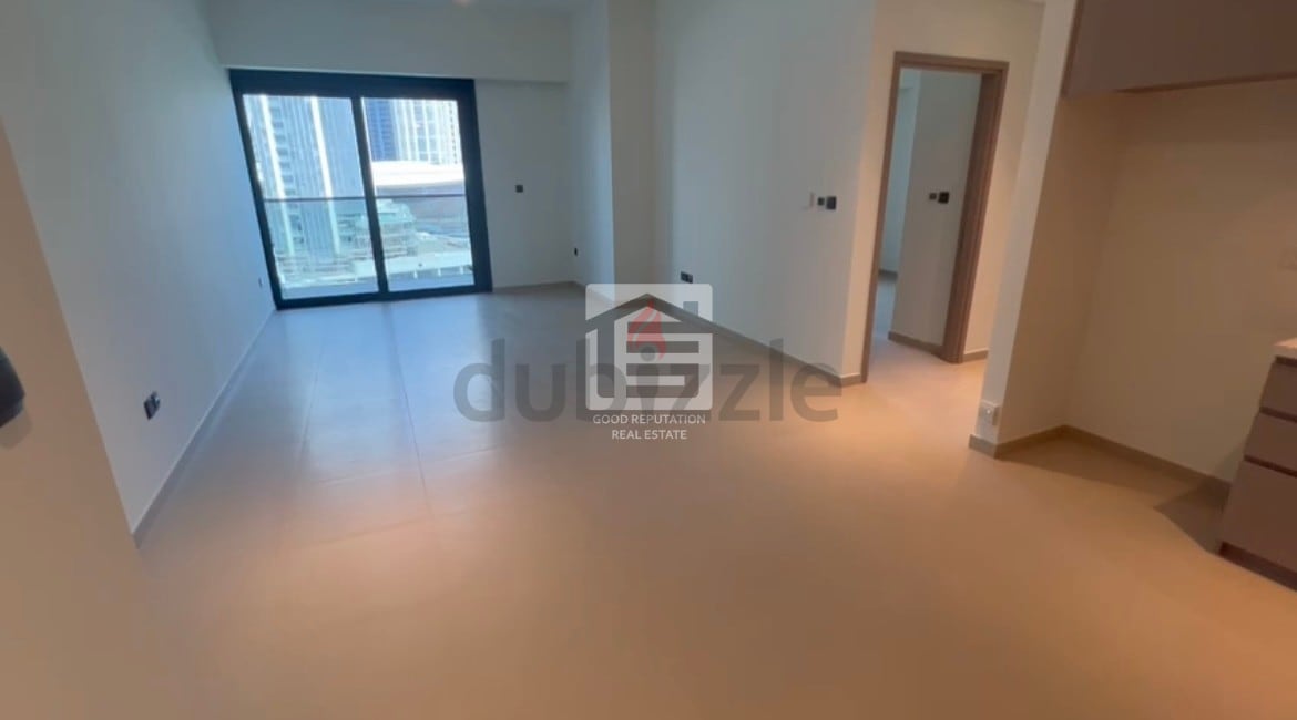 Apartment/Flat: Ready | Big Layout | Full Burj Khalifa View | Dubizzle ...