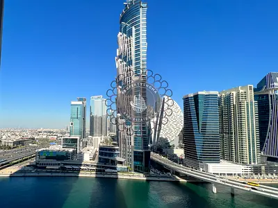 Luxurious | Canal And City View | Vacant