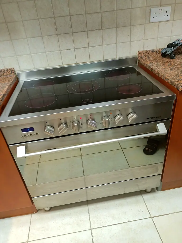 Bompani Electric Stove 5 Zone Ceramic