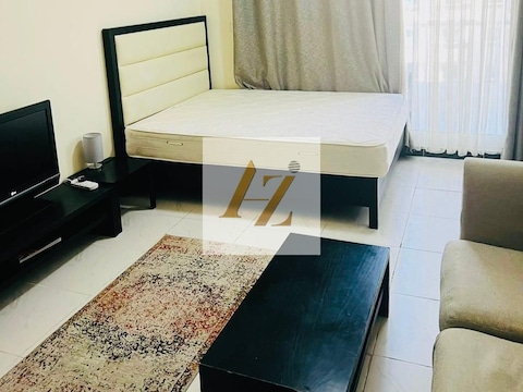 Fully Furnished Vacant Studio Ready To Move